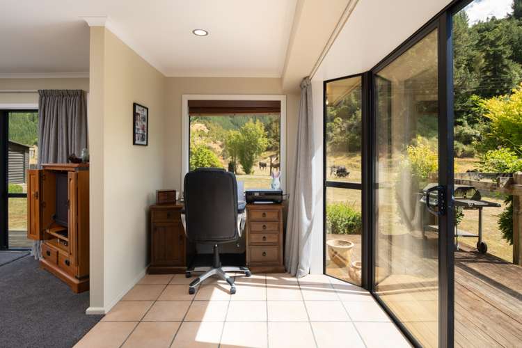 407 Onamalutu Road Wairau Valley_32