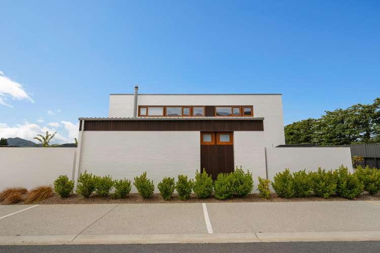 6 Fern Burn Close Wanaka_35