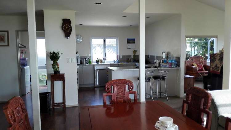 64 Spinnaker Drive Te Atatu Peninsula_16