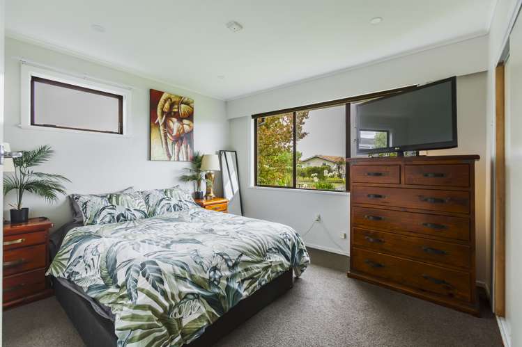 27 Clarence Cox Crescent Pirimai_7