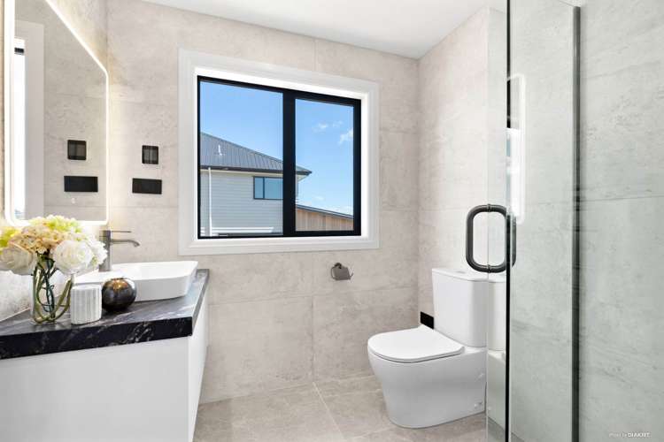 1 Taku Close Long Bay_23