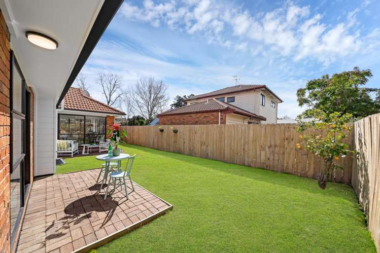 1/25 Headcorn Place Botany Downs_4