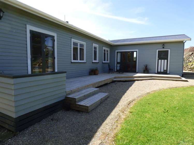 1233 Te Waitere Road Taharoa_24