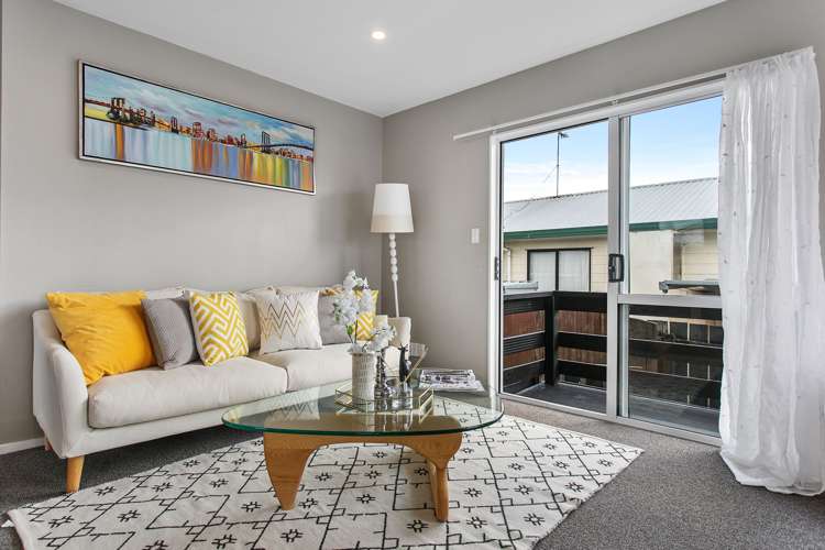 1/73 Redcrest Avenue Papakura_4