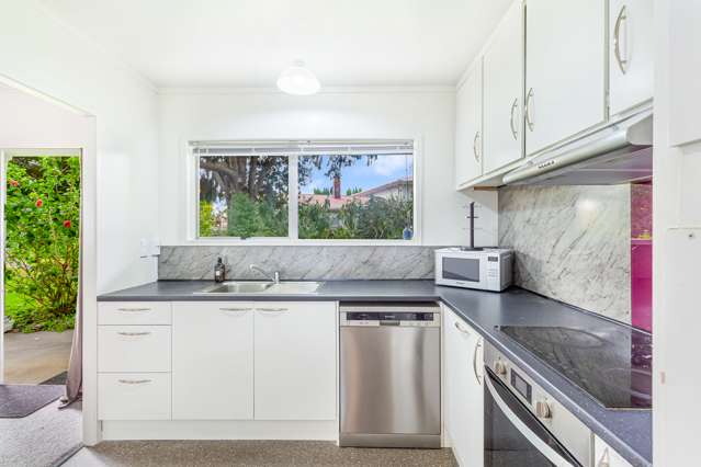 3/50 Te Kanawa Crescent Henderson_1