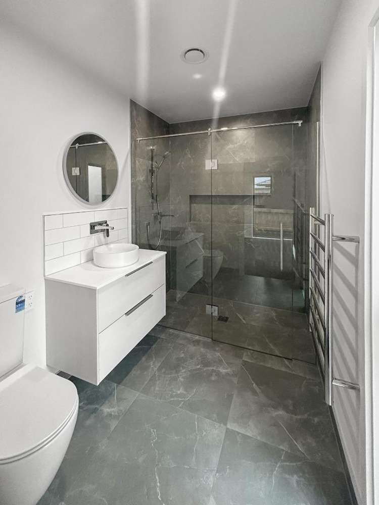 2 Newmia Lane 10754_4