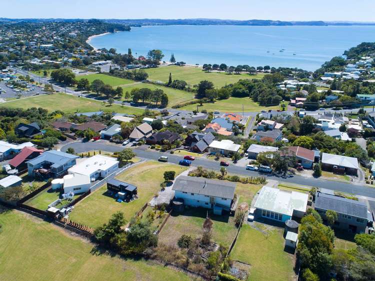 11 Kathy Terrace Stanmore Bay_15