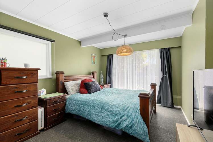 7 Zeala Grove Stokes Valley_15