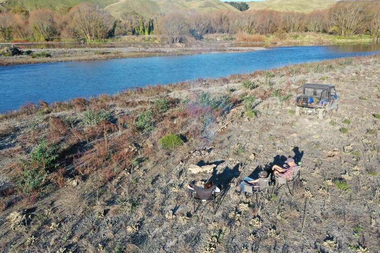 2813 Middle Road Patangata_12