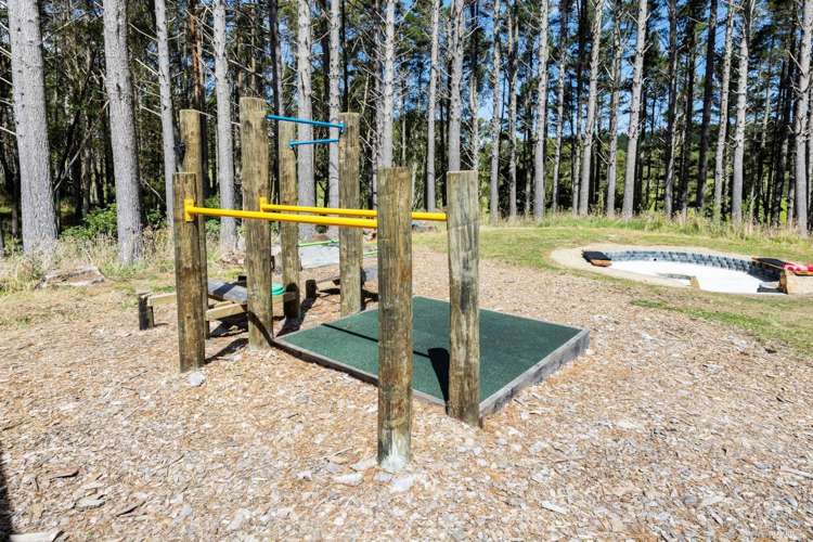 1 Gumtree Way Kaiwaka_16