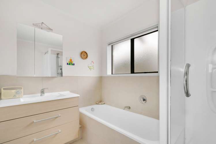 2/255 Meola Road Point Chevalier_5