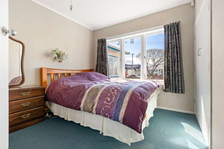 8 Laureston Avenue Papatoetoe_11