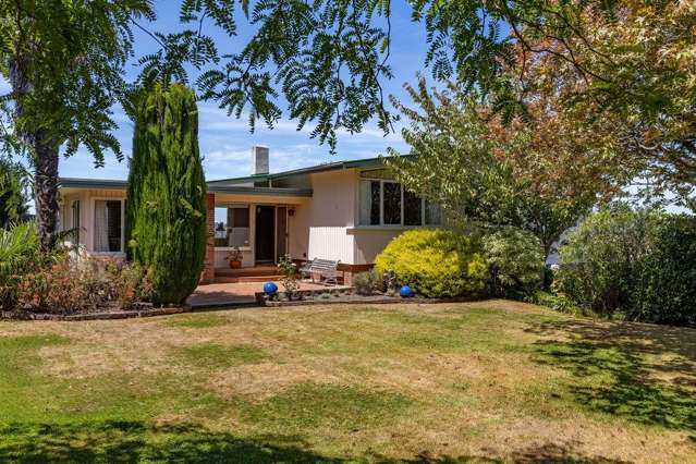 Architectural gem in the heart of St Johns Hill