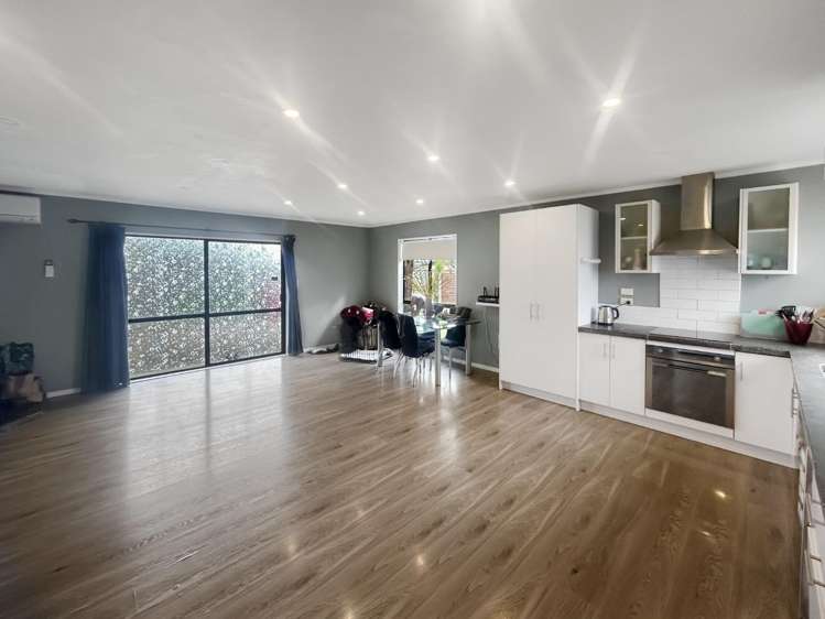 10 Kebbell Avenue 10516_3