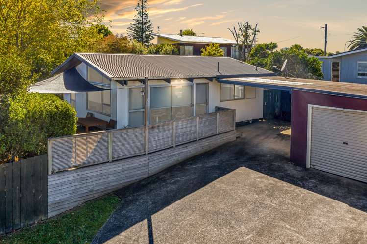 3 Thomas Avenue Te Atatu Peninsula_13