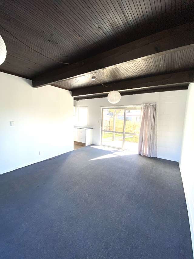 126 Akaroa Drive Maupuia_4