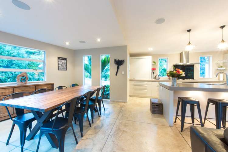 167 Stoney Creek Drive Waitakere_10