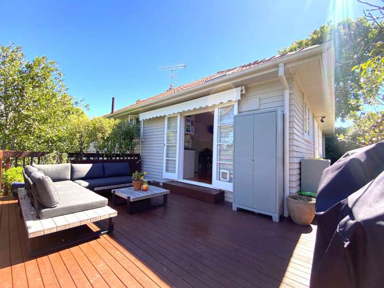 27 Ewen Alison Avenue Devonport_21