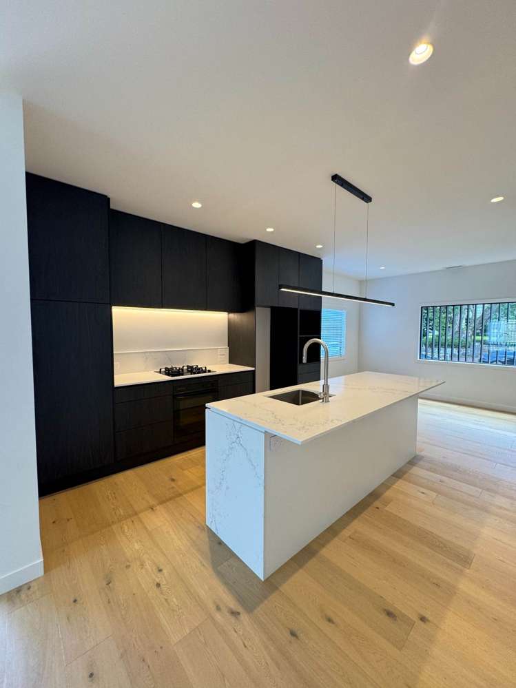 2/1 Dromorne Road Remuera_6