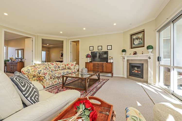 23 Hunter Drive Awatoto_2