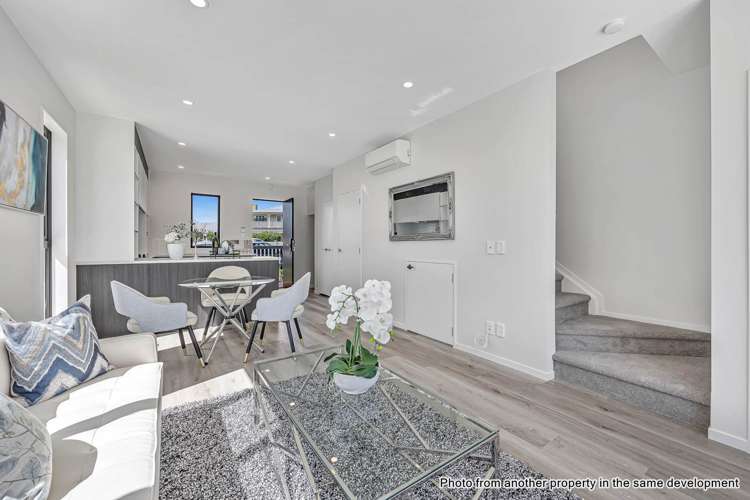 9/47 Beach Road_2