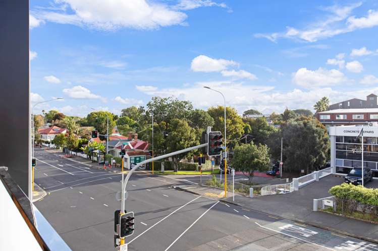 302/1 Enfield Street Mount Eden_21