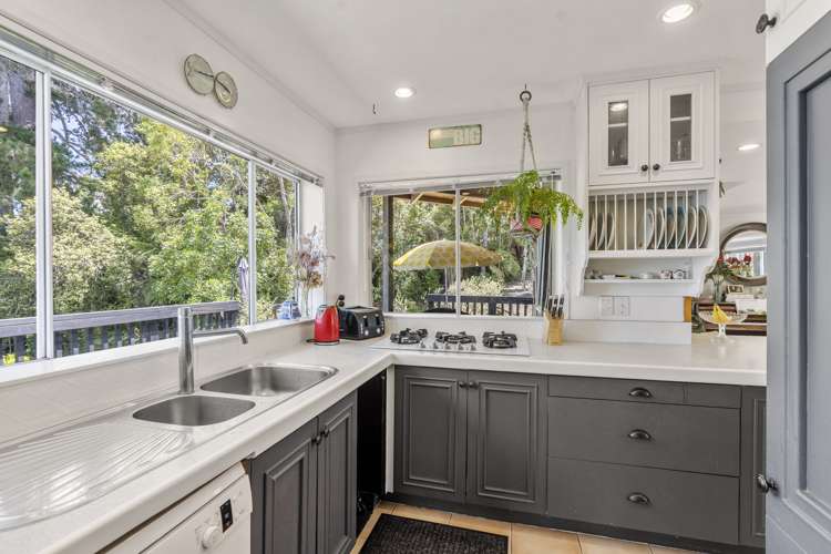 76 Island Bay Road Beach Haven_13