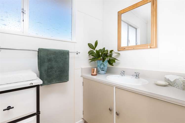 32 Rousehill Street Renwick_14