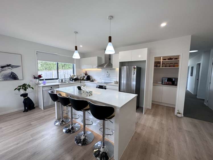 25 Helenvale Crescent 1765_3