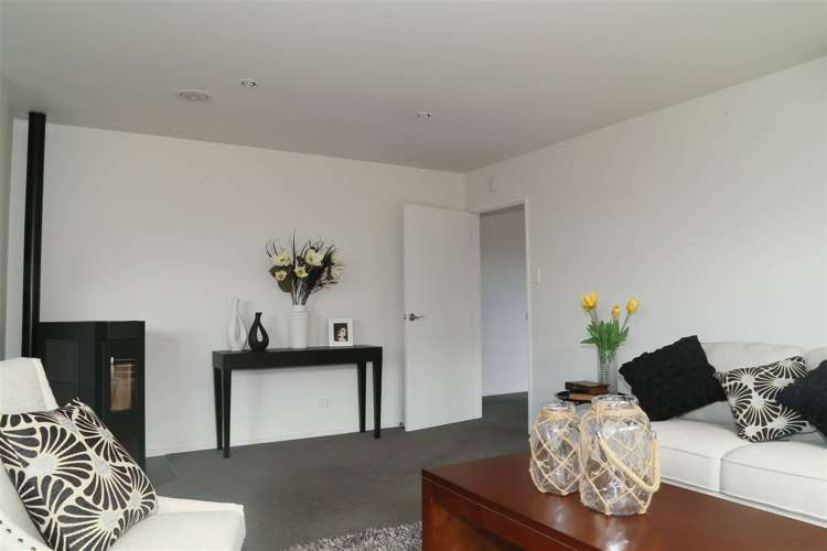 8a Hurricane Way Wigram_4