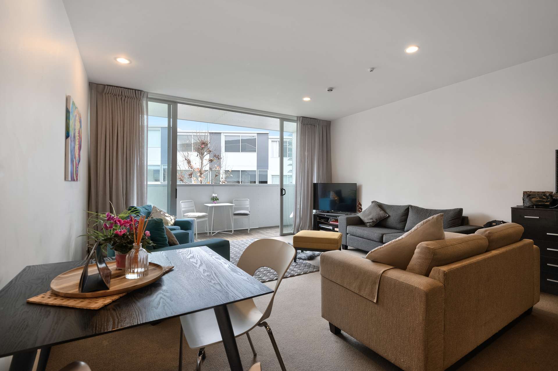 2b/8 Fisher-Point Drive Auckland Central_0