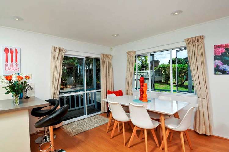 253 Royal Road Massey_6