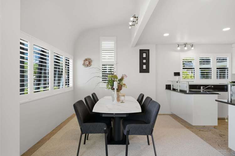 1/1 Valley Road Browns Bay_11