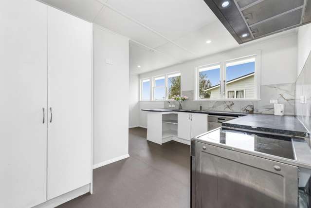 56 Kemble Close Mangere_1