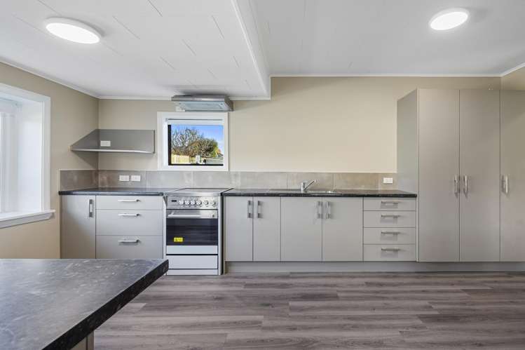 27 Hawkswood Street Waiau_2