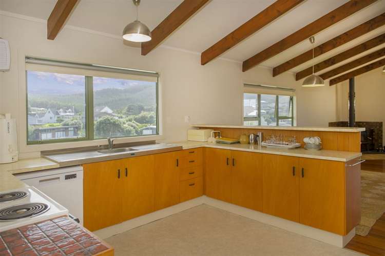 119 Oratia Place Onemana_19