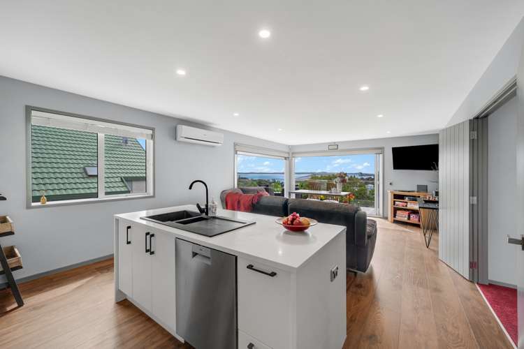 4/50 Cook Street Howick_11