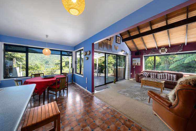 2393 Queen Charlotte Drive Anakiwa and Surrounds_6