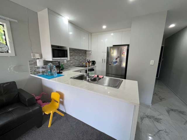 202M Massey Road Mangere East_3