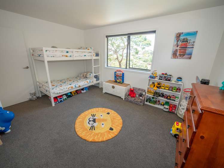 24 Dudley Crescent Cable Bay_17