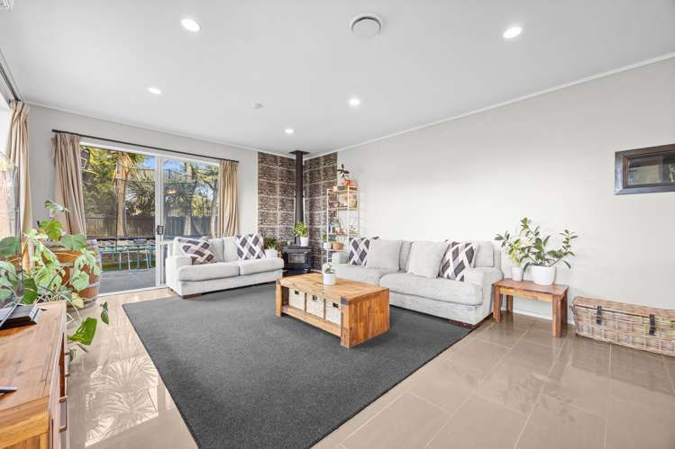 10 Davington Way Pakuranga Heights_11