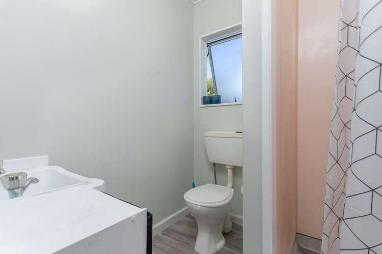 64a Montgomery Crescent Masterton_5