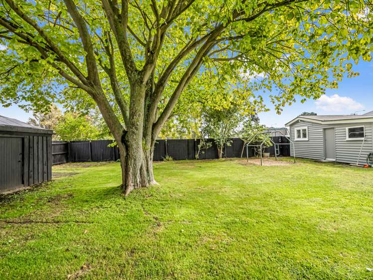 412 Breezes Road Aranui_19