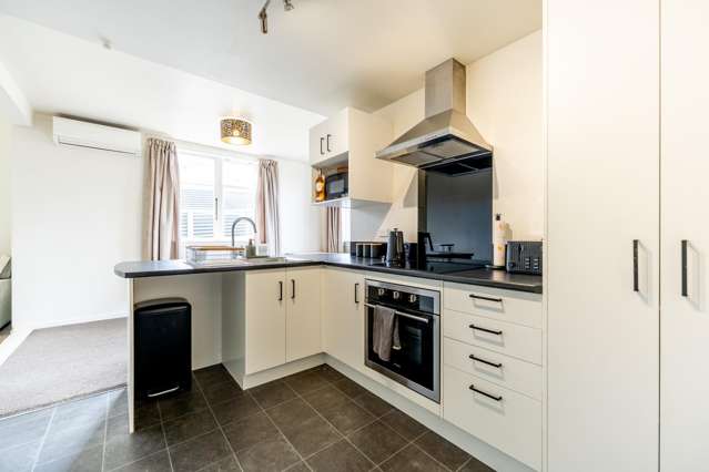 14 Memorial Avenue Parkside_2