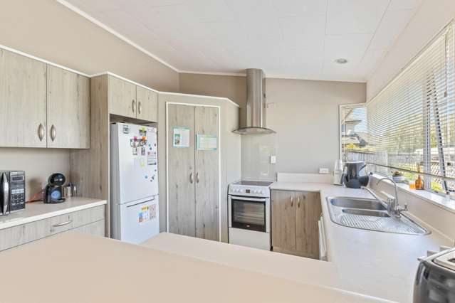 2/3B Sandel Rise Merrilands_1