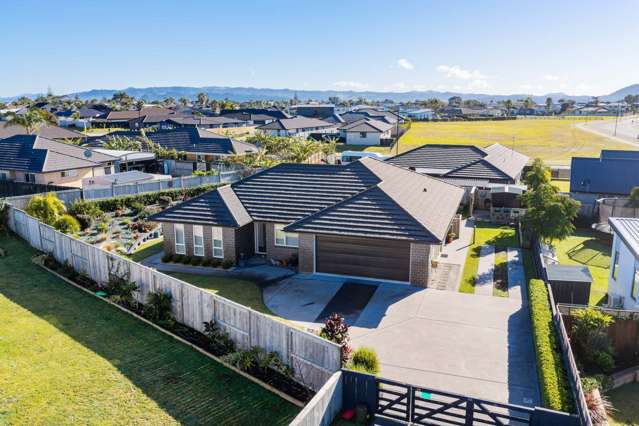 17 Olney Court One Tree Point_3