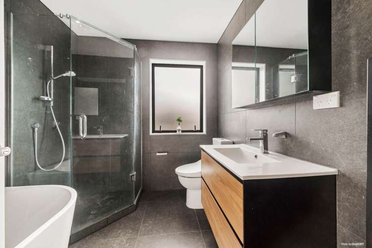 33a Trias Road Totara Vale_12