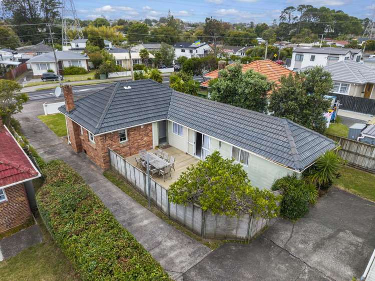 137 Portage Road New Lynn_14