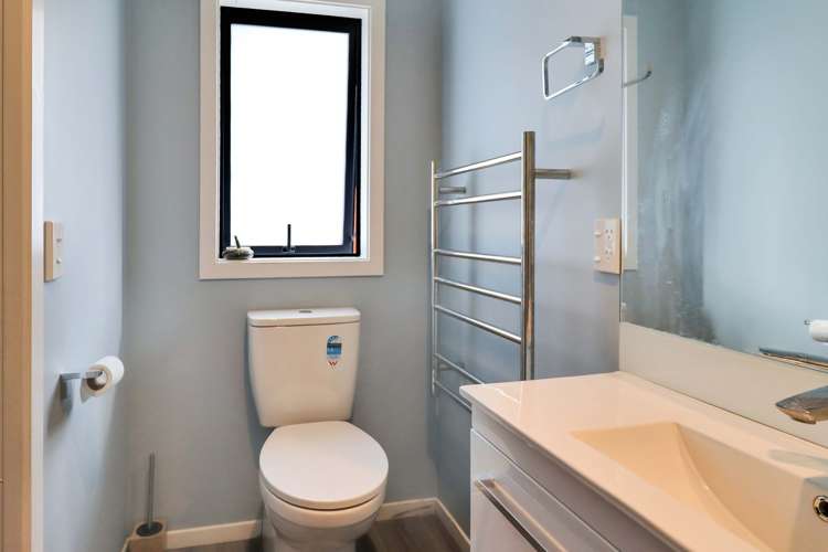 6 Rimutaka Street Trentham_12