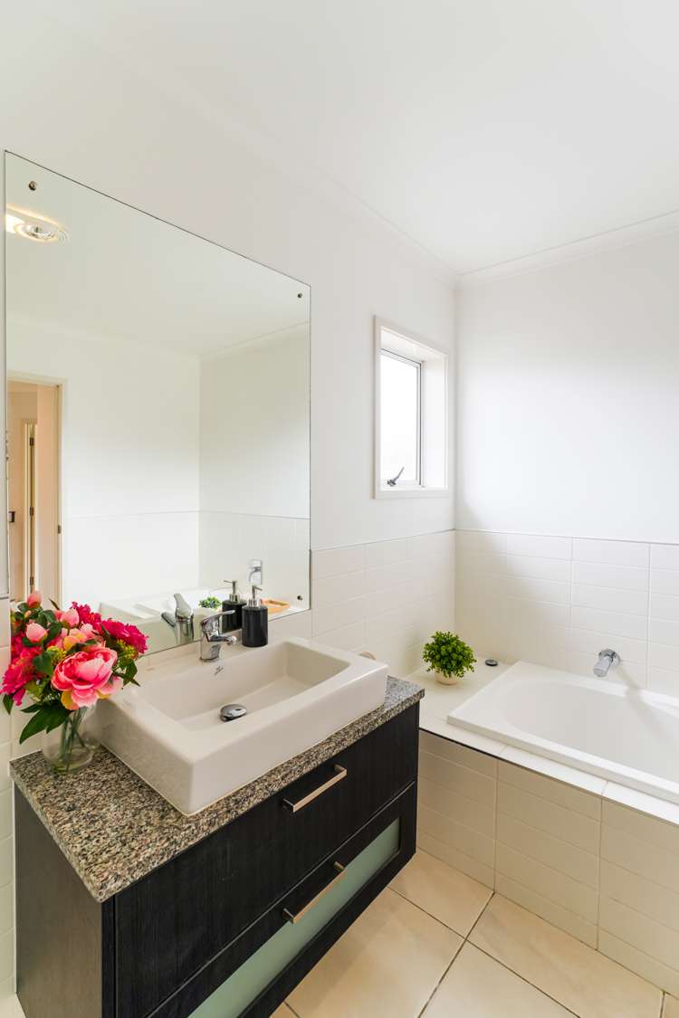 12 Kouras Place Flat Bush_19